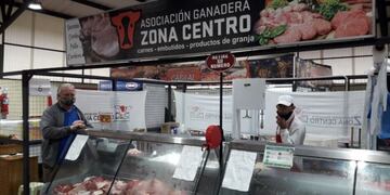 El puesto del mercado concentrador vende la producción zonal\u002E