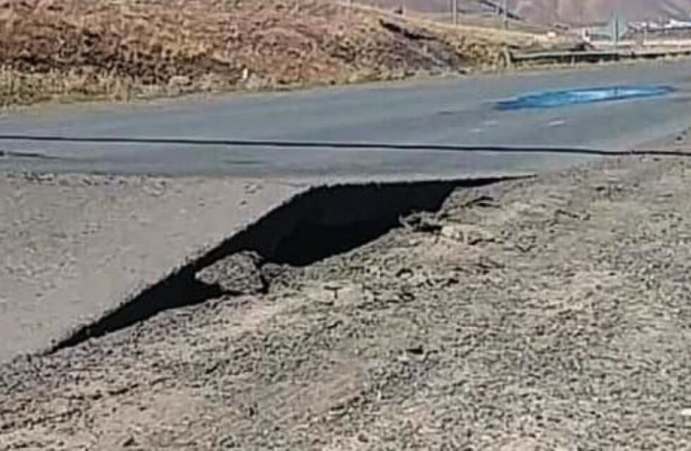 Río Turbio: altas temperaturas levantaron carpeta asfáltica de la ruta