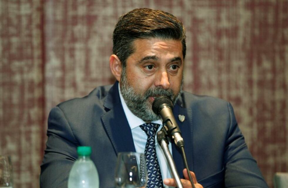 Angelici: "Creo en la presunción de inocencia de Cardona y Barrios"