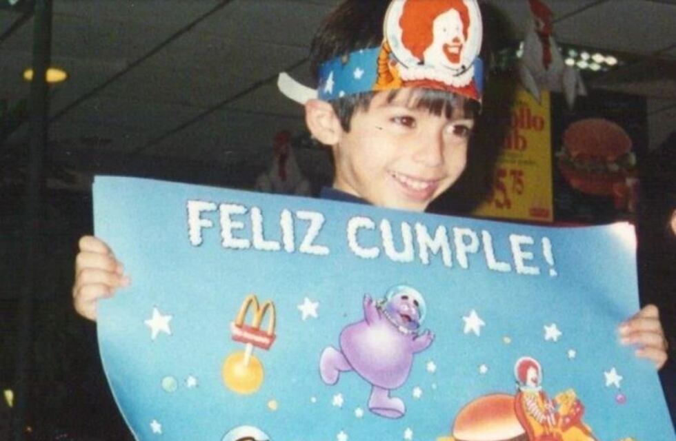 Adoptaron a un bebé con VIH y cuando murió decidieron ayudar a otros chicos como él