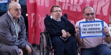 Germán Ejarque (centro), asegura que la votación, aunque fue legal, no fue legítima\u002E