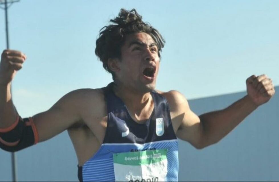 Agustín Osorio obtuvo la medalla de plata en lanzamiento de jabalina
