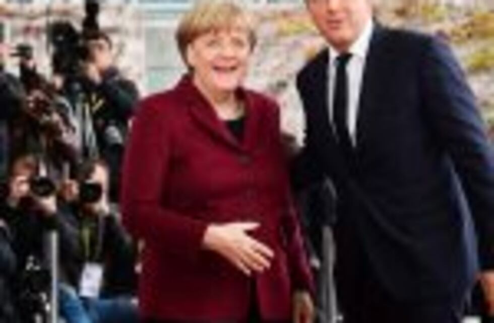 Alemania y Francia lamentan la renuncia de Renzi, el primer ministro italiano