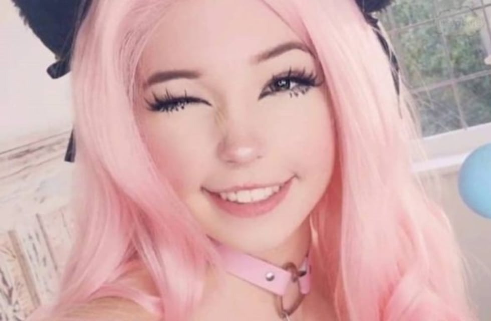 Belle Delphine, la influencer millonaria, desafió los límites con un conjunto rosa