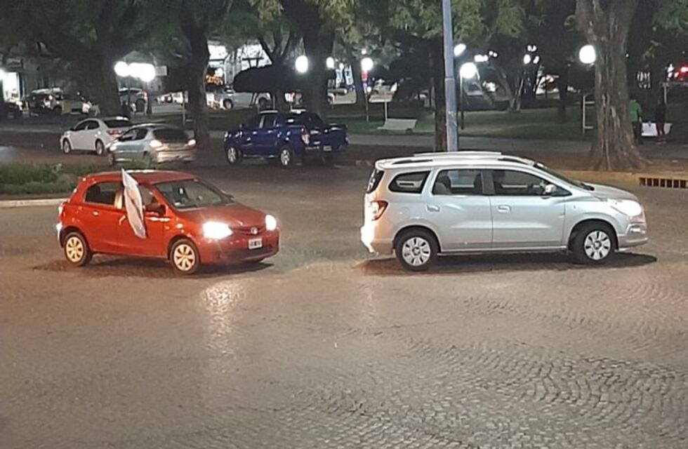 Vicentín: rafaelinos se manifestaron en contra con un bocinazo