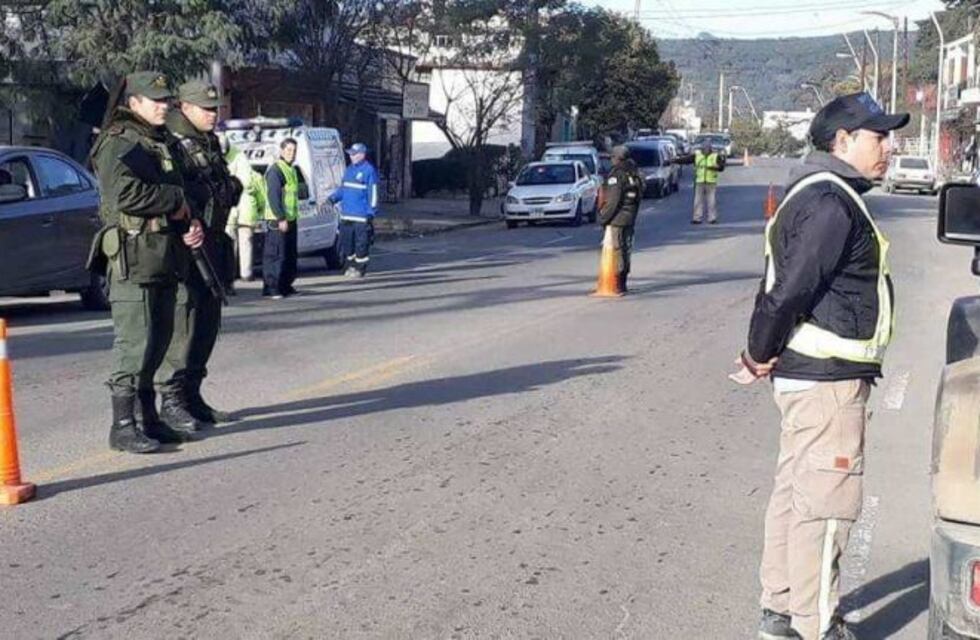 Allanamiento en Barrio Los Vascos de Río Ceballos