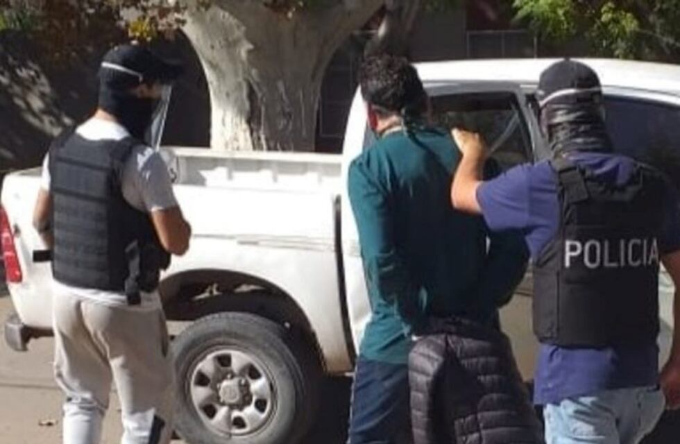 Dos gendarmes y un agente aduanero cayeron por contrabando millonario