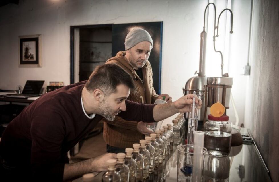 Los hermanos Moretti y su gin premium vuelven a la Feria Masticar