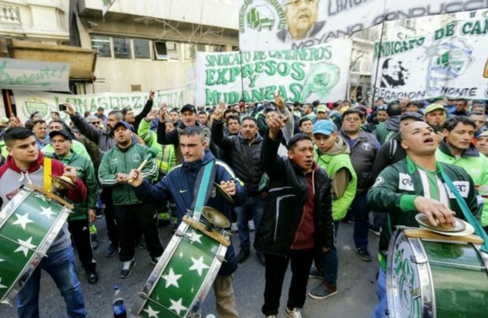 Camioneros se pondrá al frente de la batalla contra la Reforma Laboral