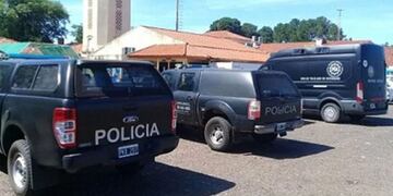 Imagen archivo\u002E Los agentes aduaneros fueron arrestados por PSA en medio de un operativo en la zona fronteriza de Paso de los Libres\u002E