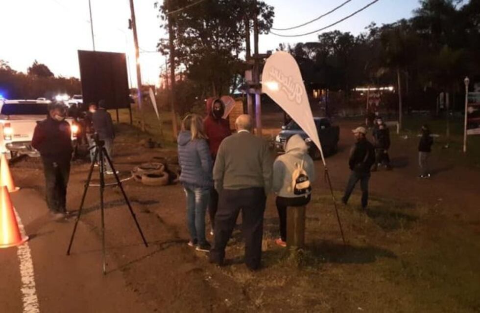 Trabajadores impidieron la apertura del auto cine de Iguazú