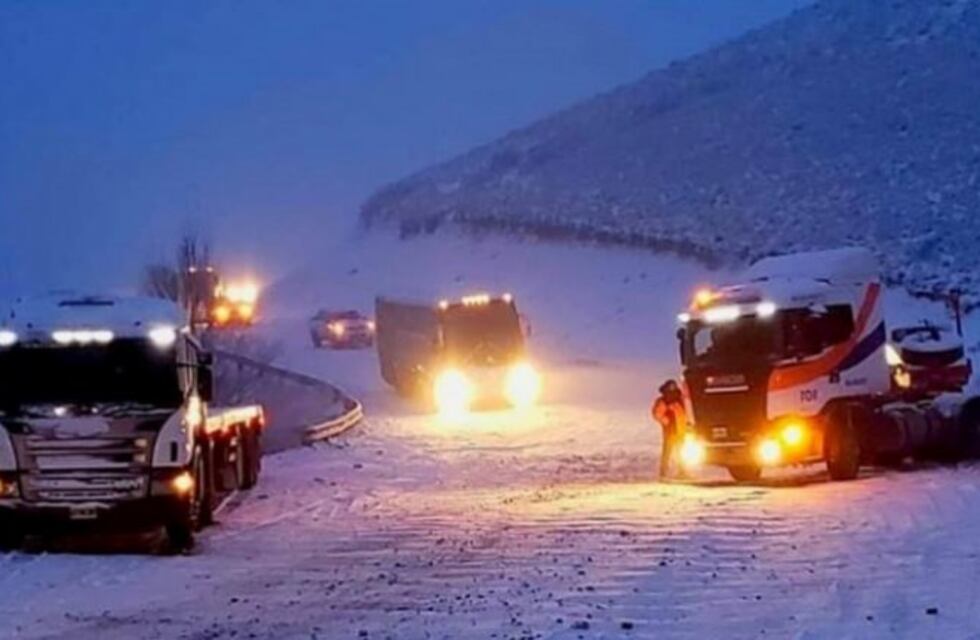Vialidad Nacional pide extrema precaución por nieve en ruta 40 cerca de El Calafate