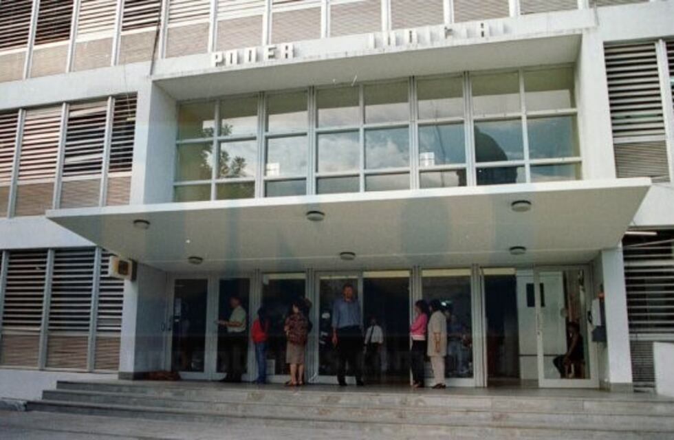 Comenzó la audiencia en Paraná por la falta de recolección de basura