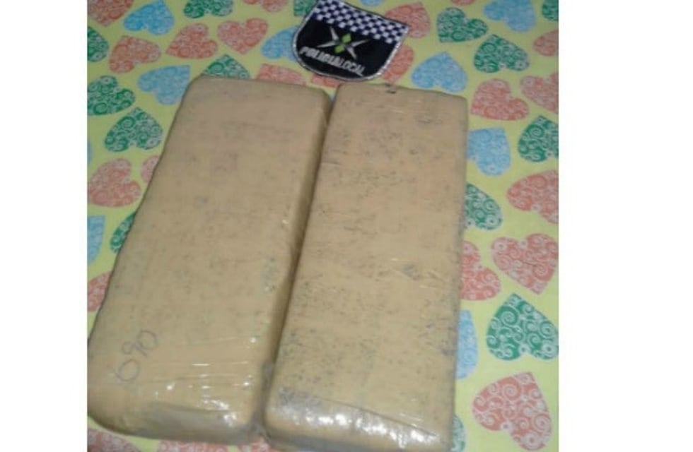 Persecución policial terminó este miércoles con dos detenidos y el secuestro de cocaína