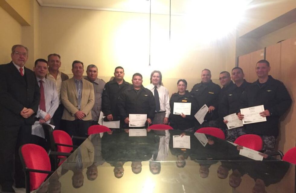 Distinguieron a penitenciarios por su trabajo en los incendios del Cerro Arco