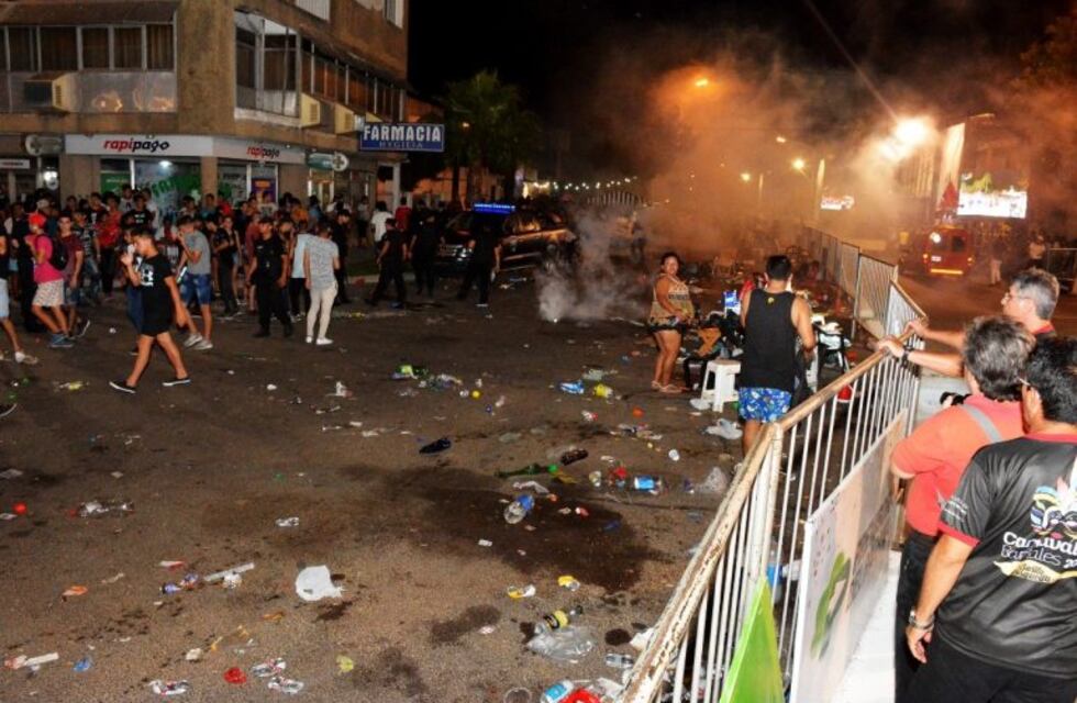 Varias personas afectadas con gas lacrimógeno en los corsos barriales