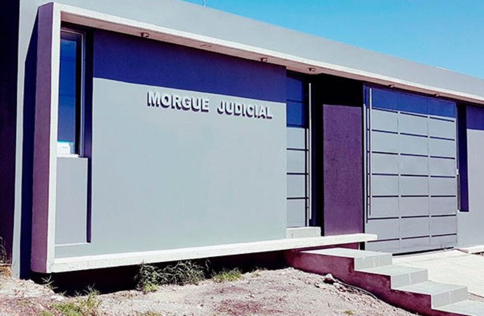 Perro jugaba con un cráneo en las calles de Paraná, la Justicia investiga