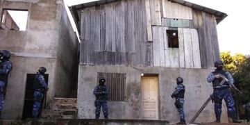 El detenido tenía armas, drogas y dinero en efectivo\u002E