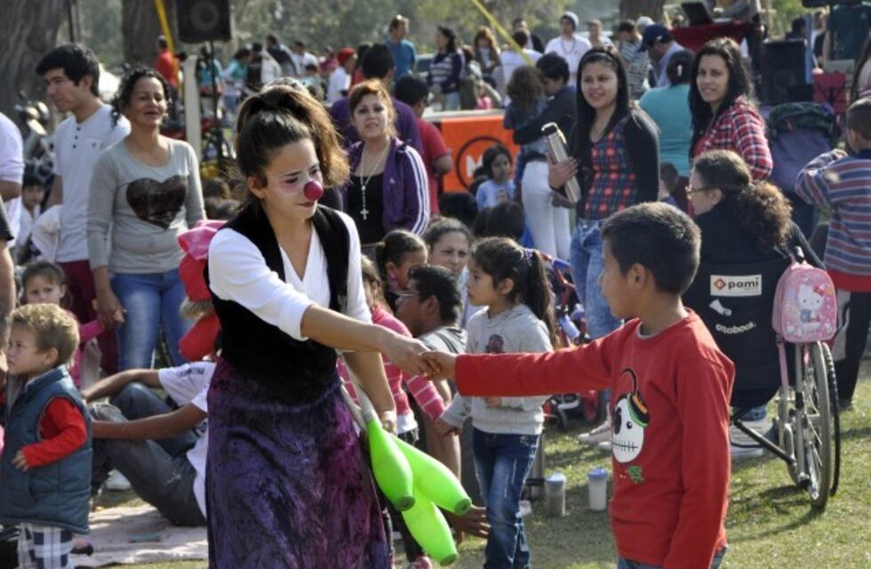 Payasos, juegos, baile y música para festejar el Día del Niño en Rosario