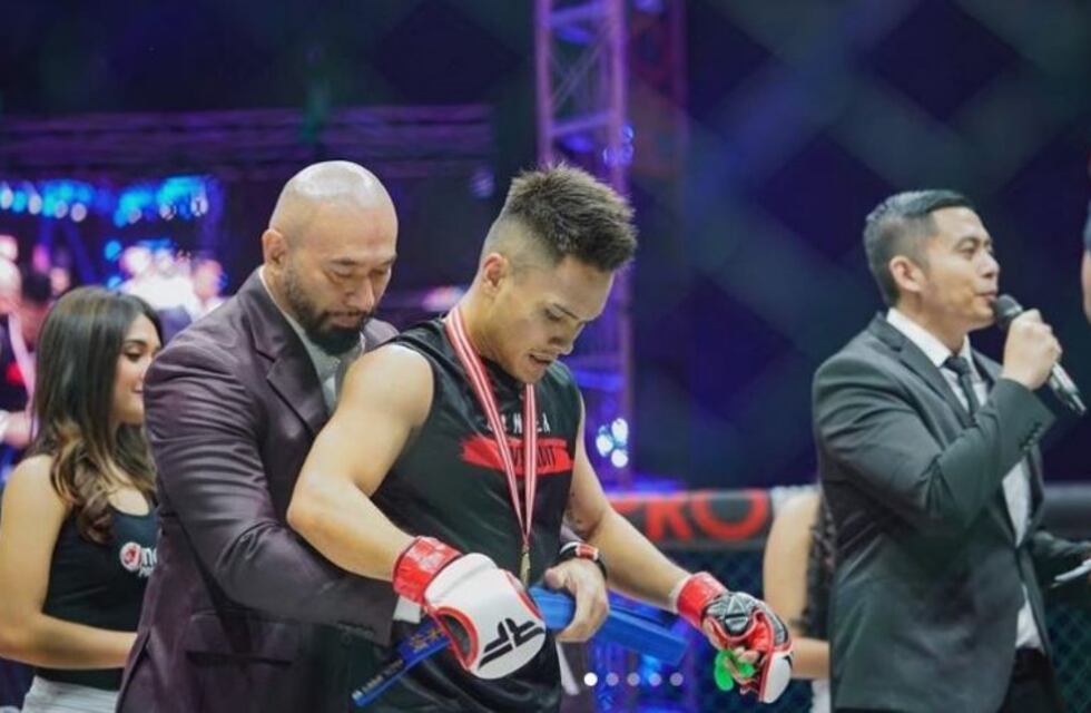 MMA: su rival se negaba a levantarse y lo noqueó dándole patadas en las piernas