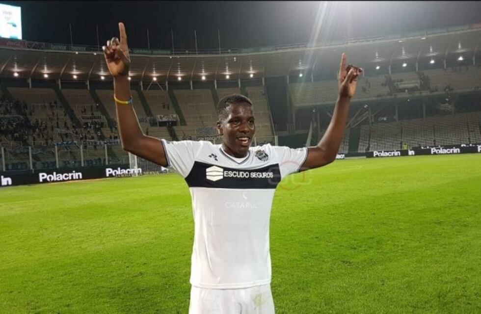 En Córdoba, Boca sufrió por el festejo de Jan Carlos