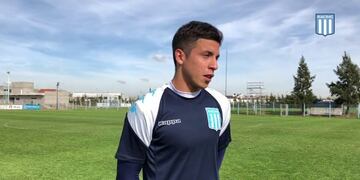 Extremo por izquierda, con Cuello se cubre la partida de Malcon Braida a Aldosivi\u002E