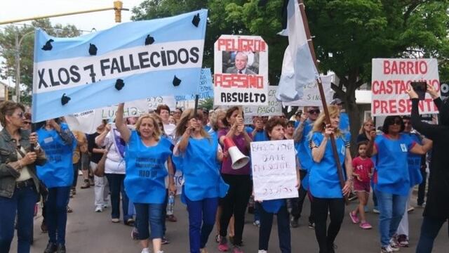 Marcharon en Río Tercero a 23 años de la voladura de la fábrica\u002E