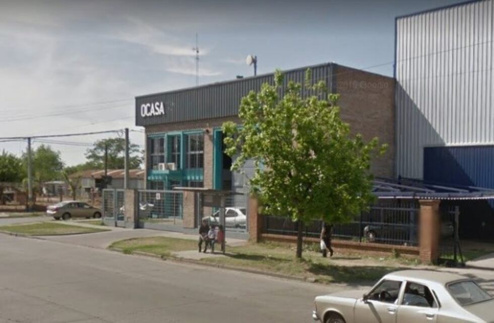 Trató de robar en un colectivo, lo detuvieron y descubrieron que era buscado por un homicidio