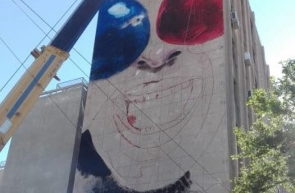 El imponente mural de 28 metros que cautiva a todos