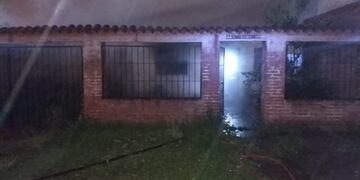Una vivienda se prendió fuego en plena madrugada\u002E (Web)\u002E