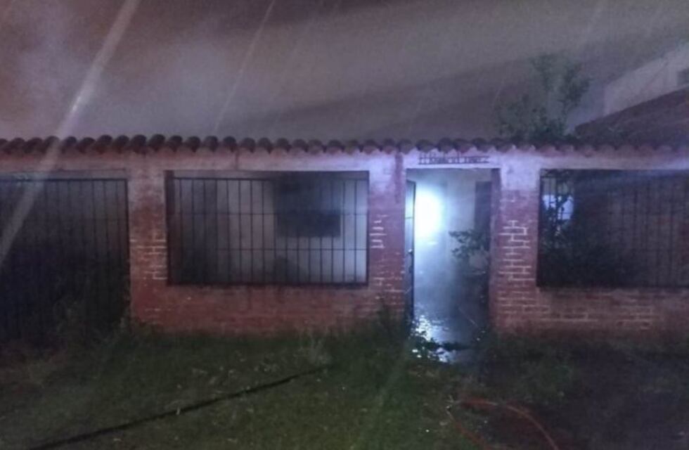 Una vivienda se prendió fuego en plena madrugada
