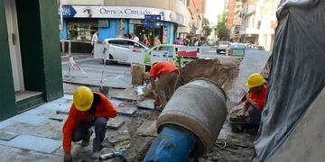 La preocupación de los comerciantes es que la zona esté intransitable en la época de mayores ventas\u002E