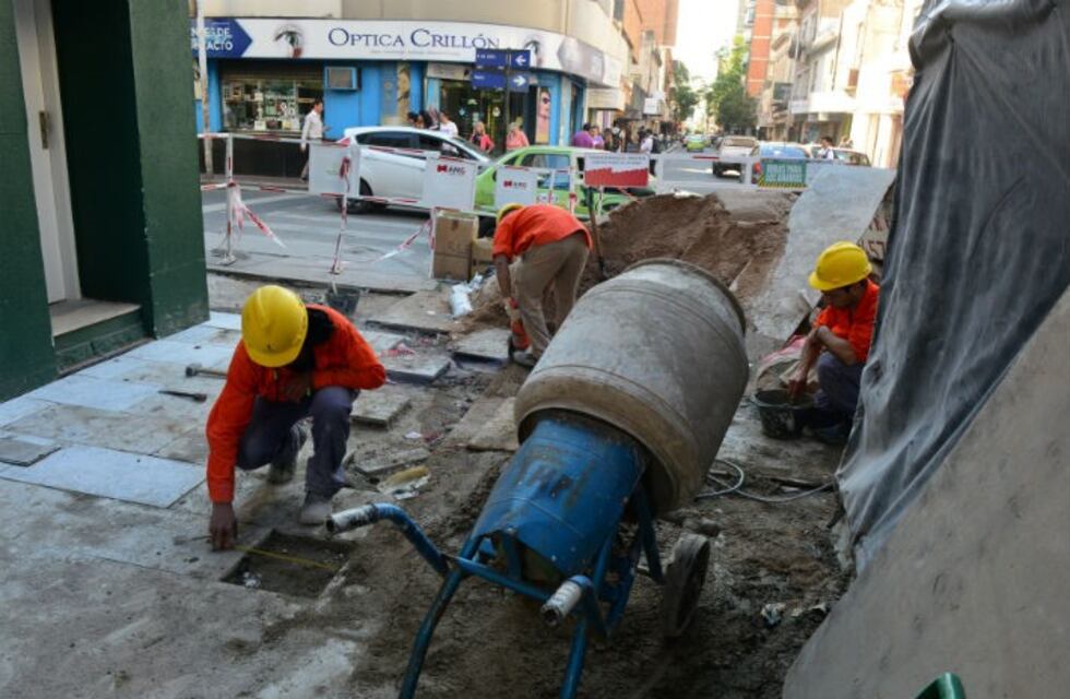 Por las ventas navideñas suspenden obras en la peatonal de Córdoba