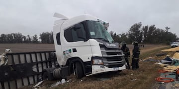 Choque de camiones en Rafaela