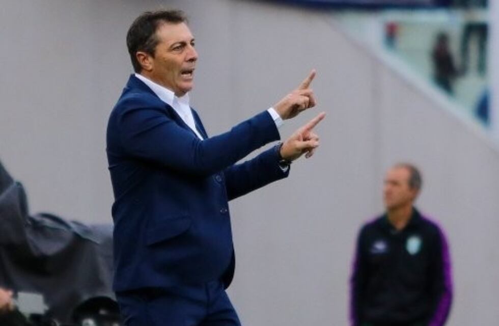 Kudelka, de una reunión con la U de Chile al interés firme de San Lorenzo