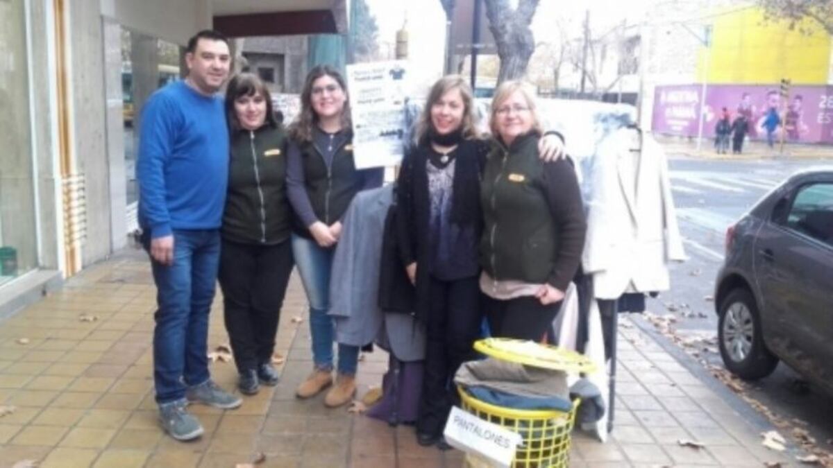 Perchero Solidario San Juan