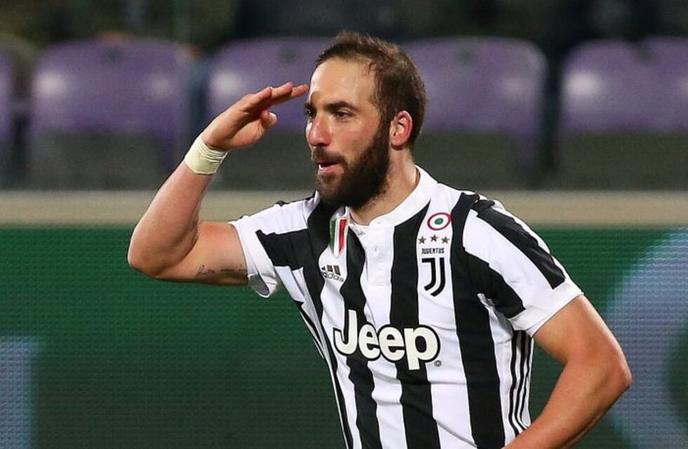 Con un gol de Higuaín, Juventus ganó y saltó a la punta