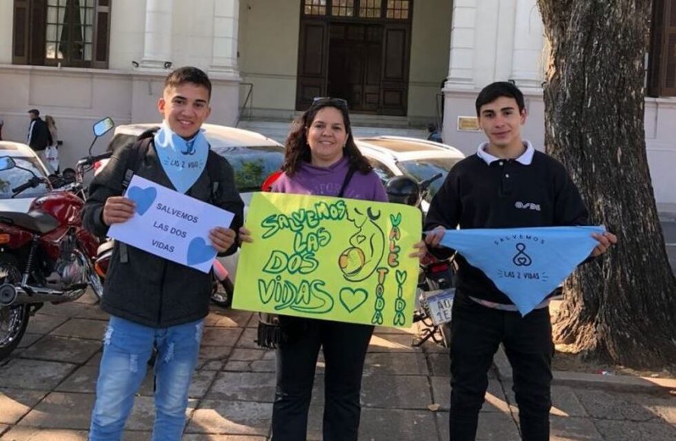 Referentes "Pro Vida" juntan firmas en contra de la despenalización del aborto