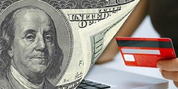 Impuesto al dólar: los turistas a los que no les cobraron el 30% deberán pagarlo a la AFIP