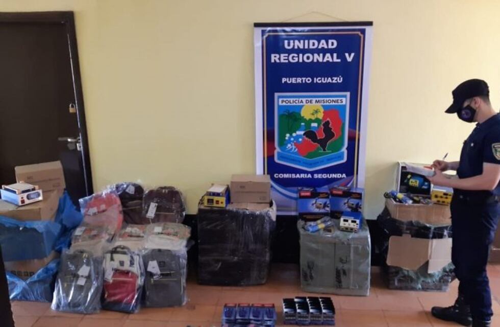 Secuestran un vehículo con mercadería de contrabando tras una persecución policial