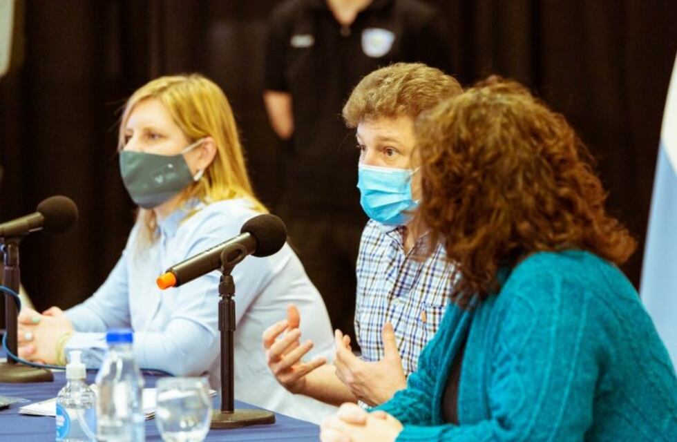 Ortiz: "Hay que apoyar a los trabajadores de la salud para que sigan enfrentando la pandemia con fuerza"