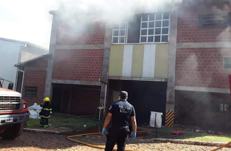 Principio de incendio en un secadero de yerba de Iguazú