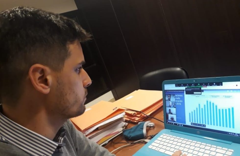 Leonardo Viotti debatió sobre el agro y el gobierno junto a referentes nacionales de Cambiemos