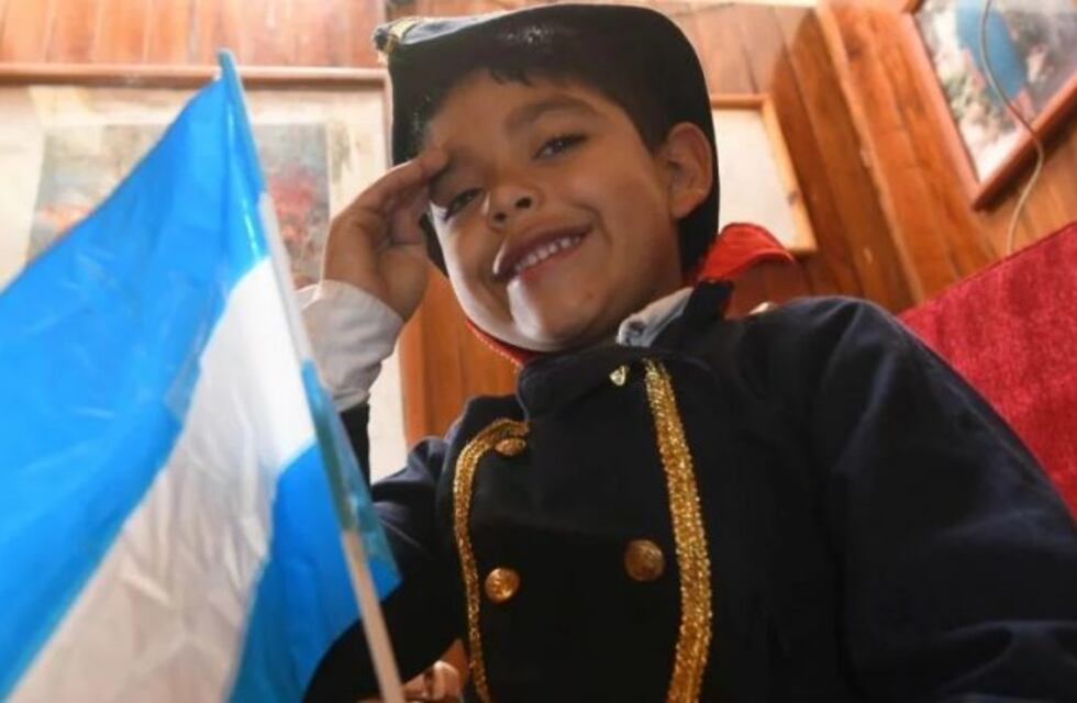 Agustín, el mendocino que tiene a San Martín como su "superhéroe"