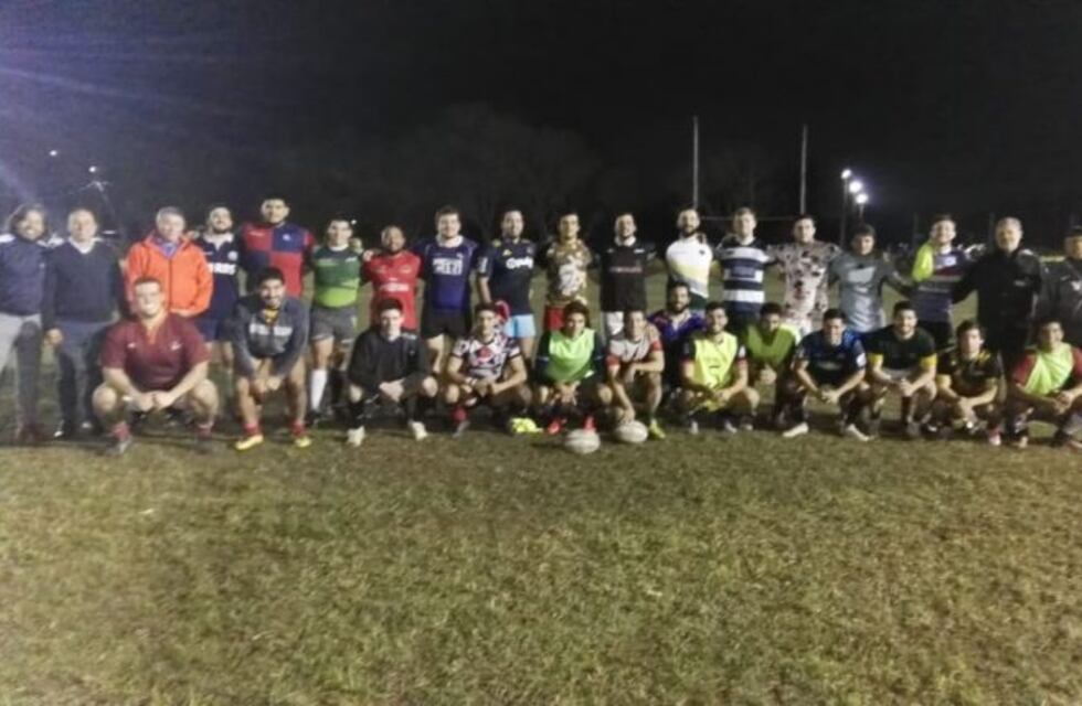 Los seleccionados de URNE juegan test mach en Asunción