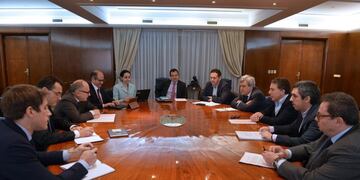EL TITULAR DEL PALACIO DE HACIENDA RECIBIÓ, ESTA MAÑANA, A LAS AUTORIDADES DEL FMI\u002E (DyN)
