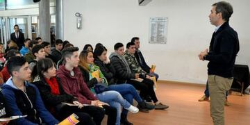 Marcelo Cossar le dio la bienvenida a los jóvenes del programa y anunció nuevas capacitaciones\u002E