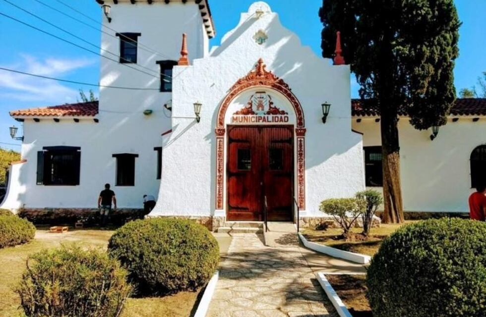 Asueto administrativo para el 24 y 31 y cambio de horario en verano