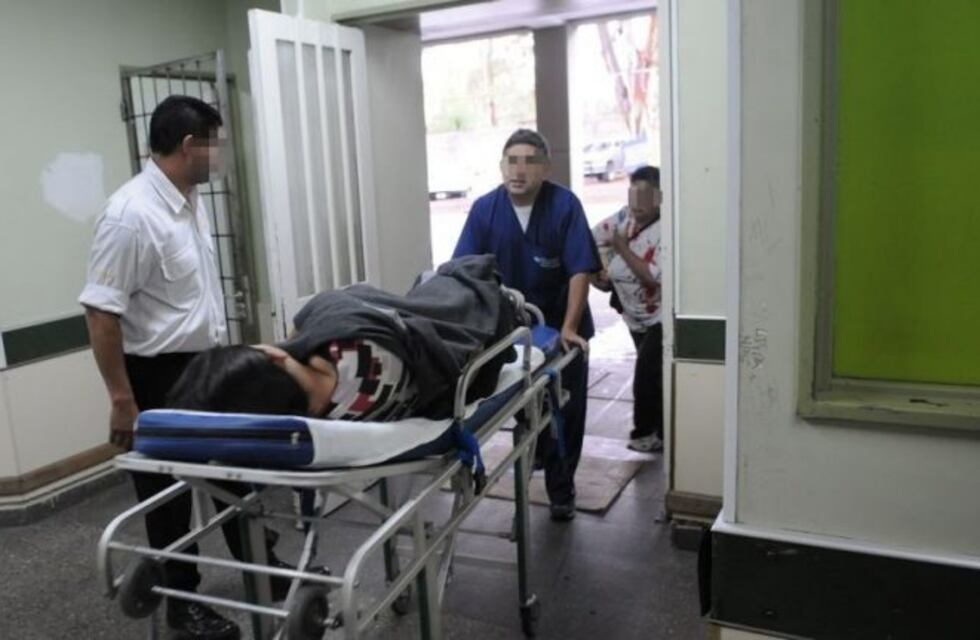 La mujer embarazada que fue apuñalada se encuentra estable