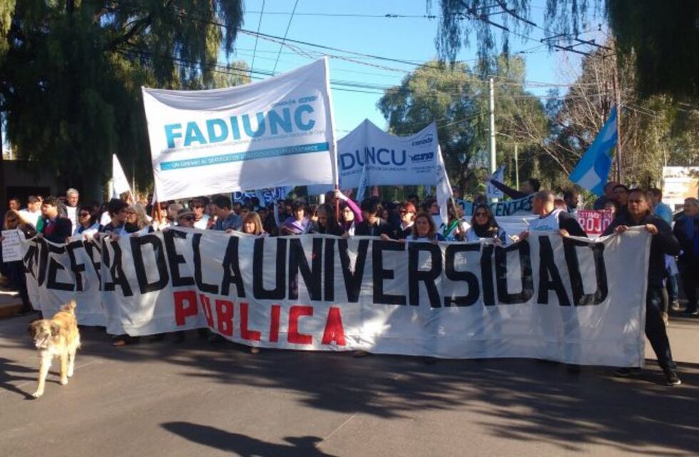 Paro de docentes universitarios: nueva reunión de paritarias